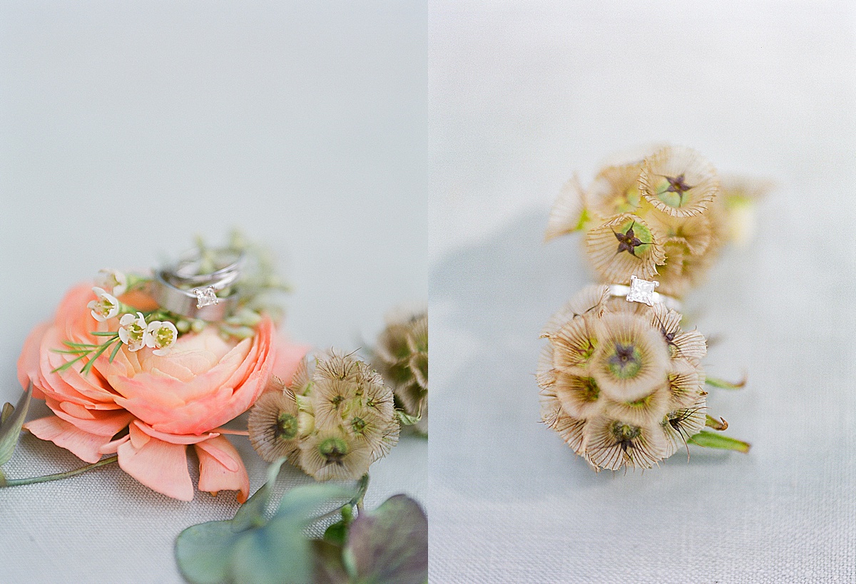 Detail of Brides and Grooms Rings with Flowers Photos 