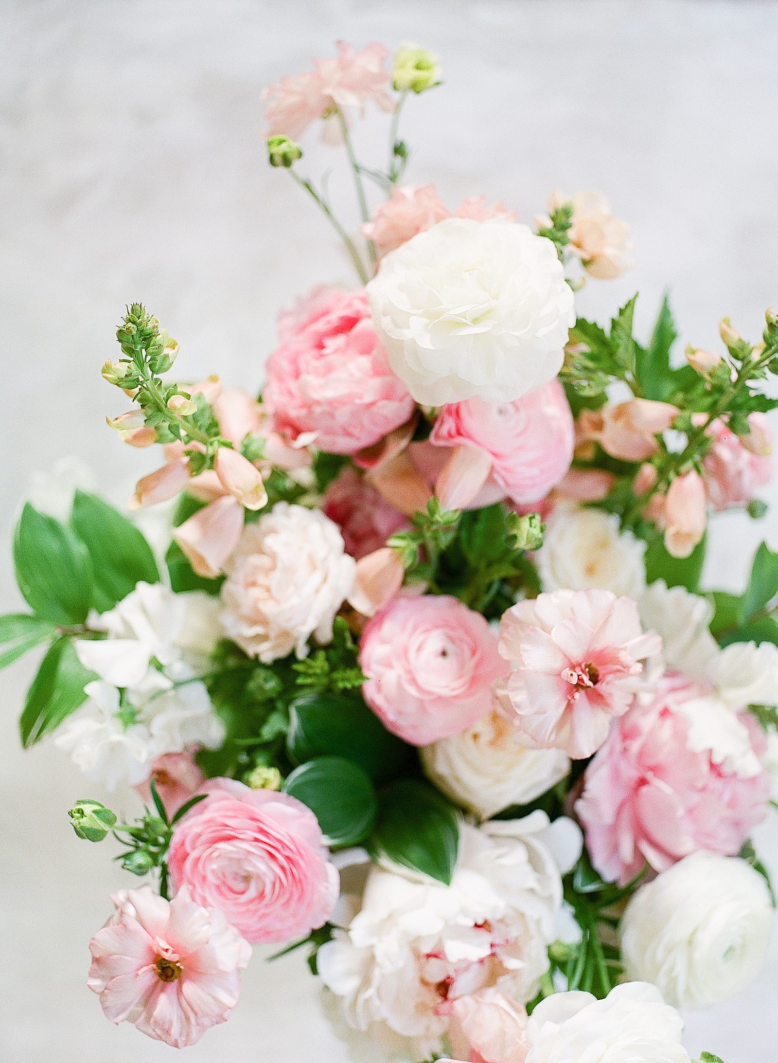 Old Edwards Inn Wedding Flourish Flower Farm Bouquet Photo 