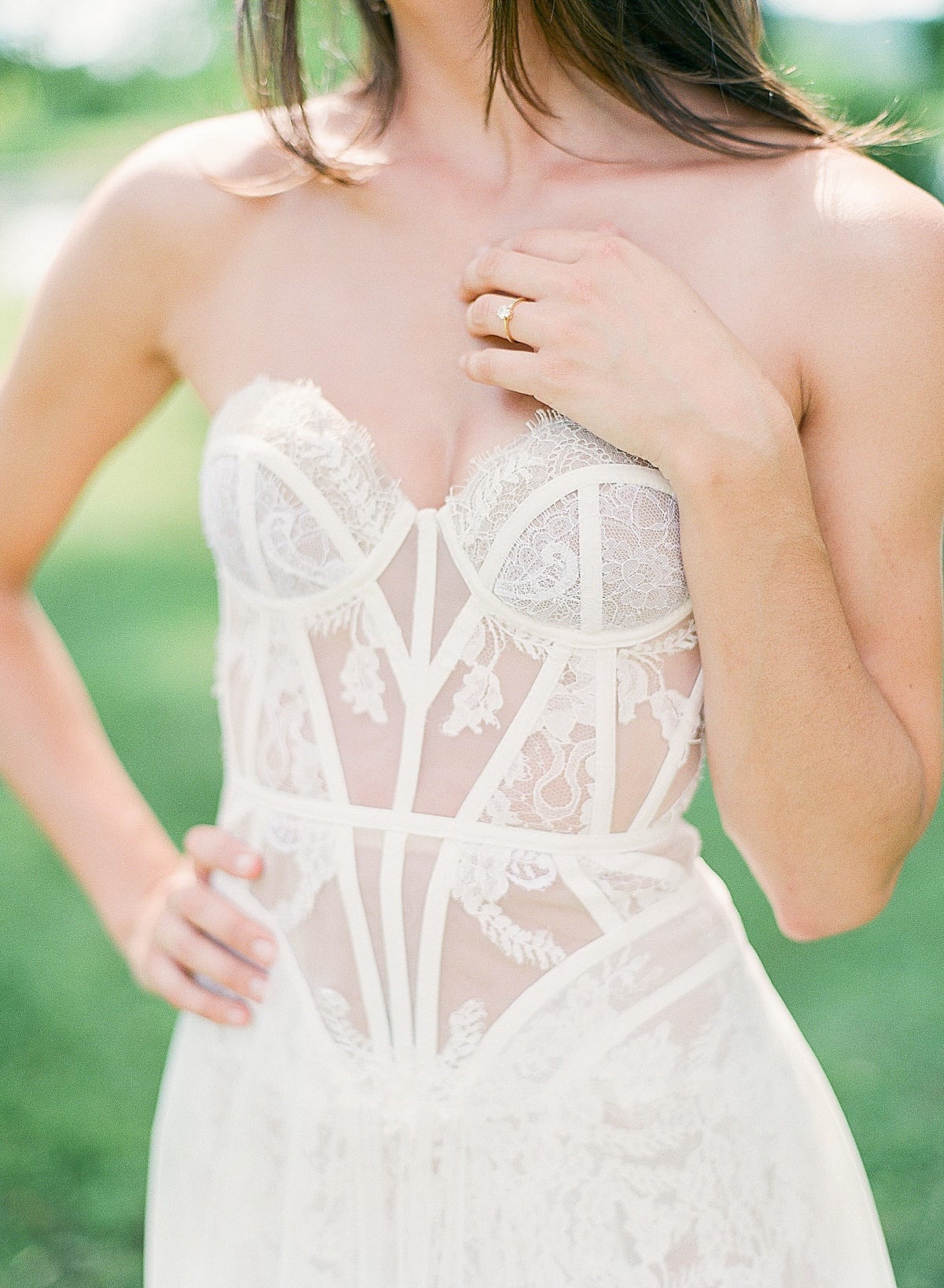 Detail of Alon Livne White Wedding Gown Photo 