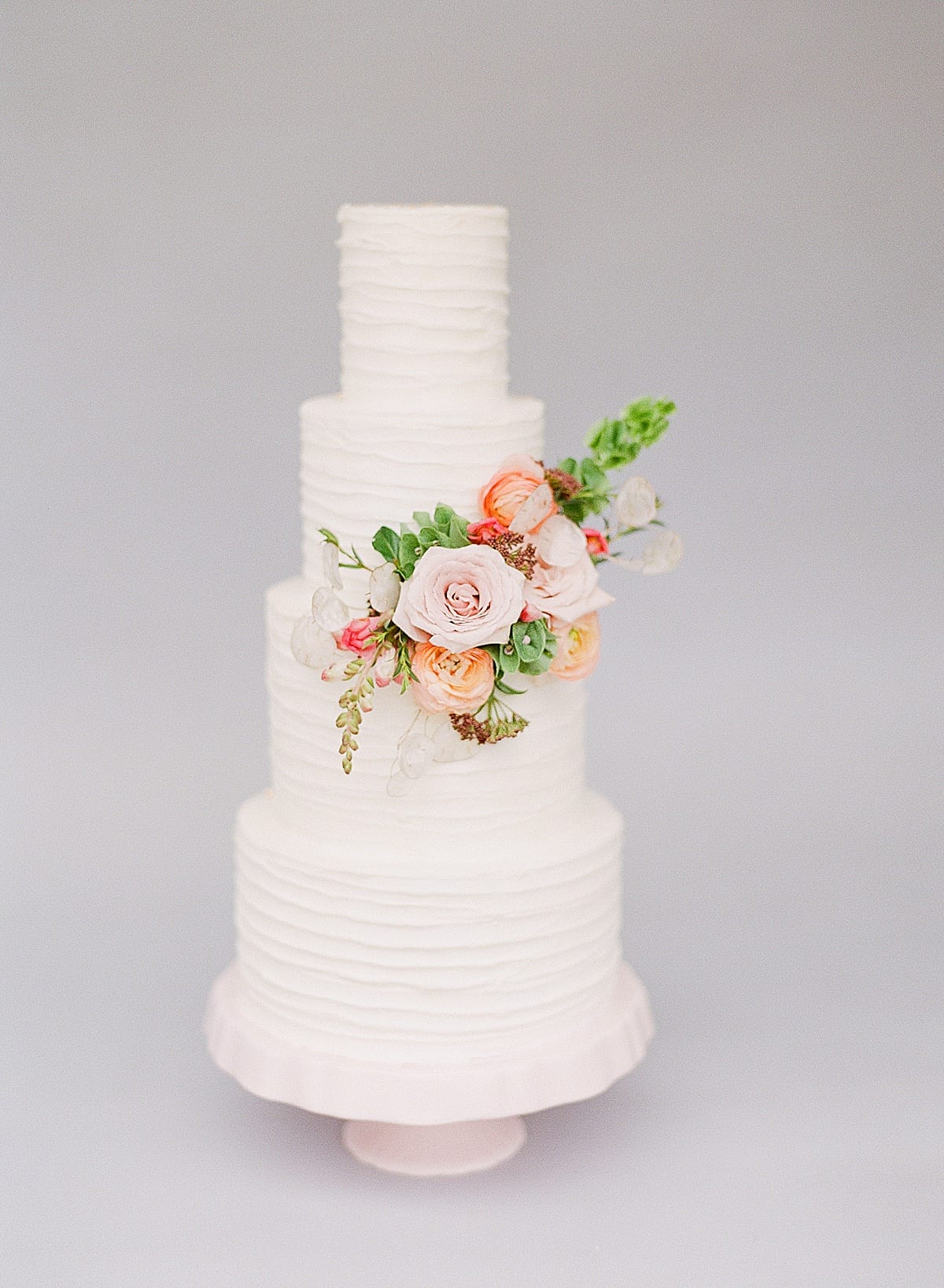 Wedding Cake Ideas White Cake with Flowers Photo