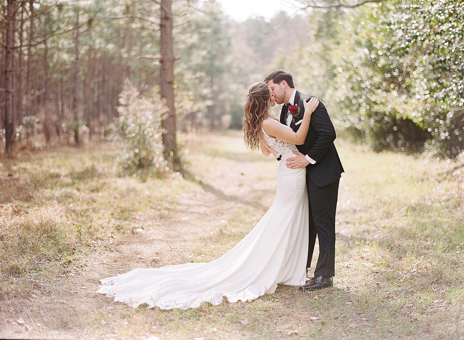 Savannah GA Wedding Photographer Bride and Groom Kissing Photo