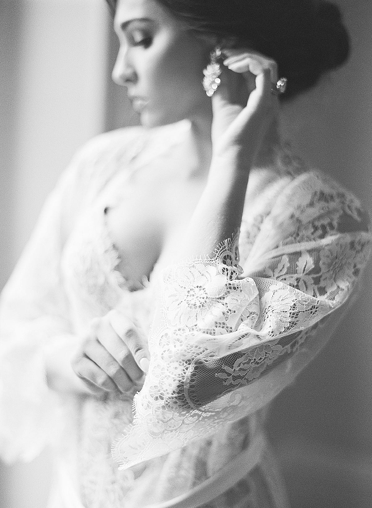 Boudoir Ideas Black and White of Bride in Lace Robe Photo