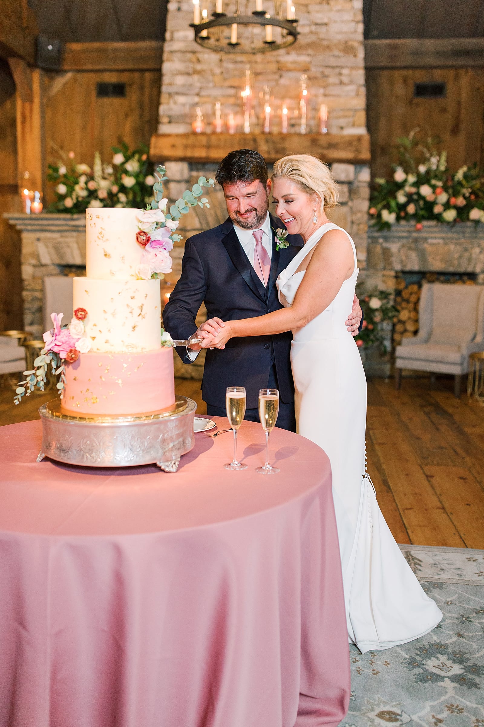 Old Edwards Inn Wedding Cake Cutting Photo