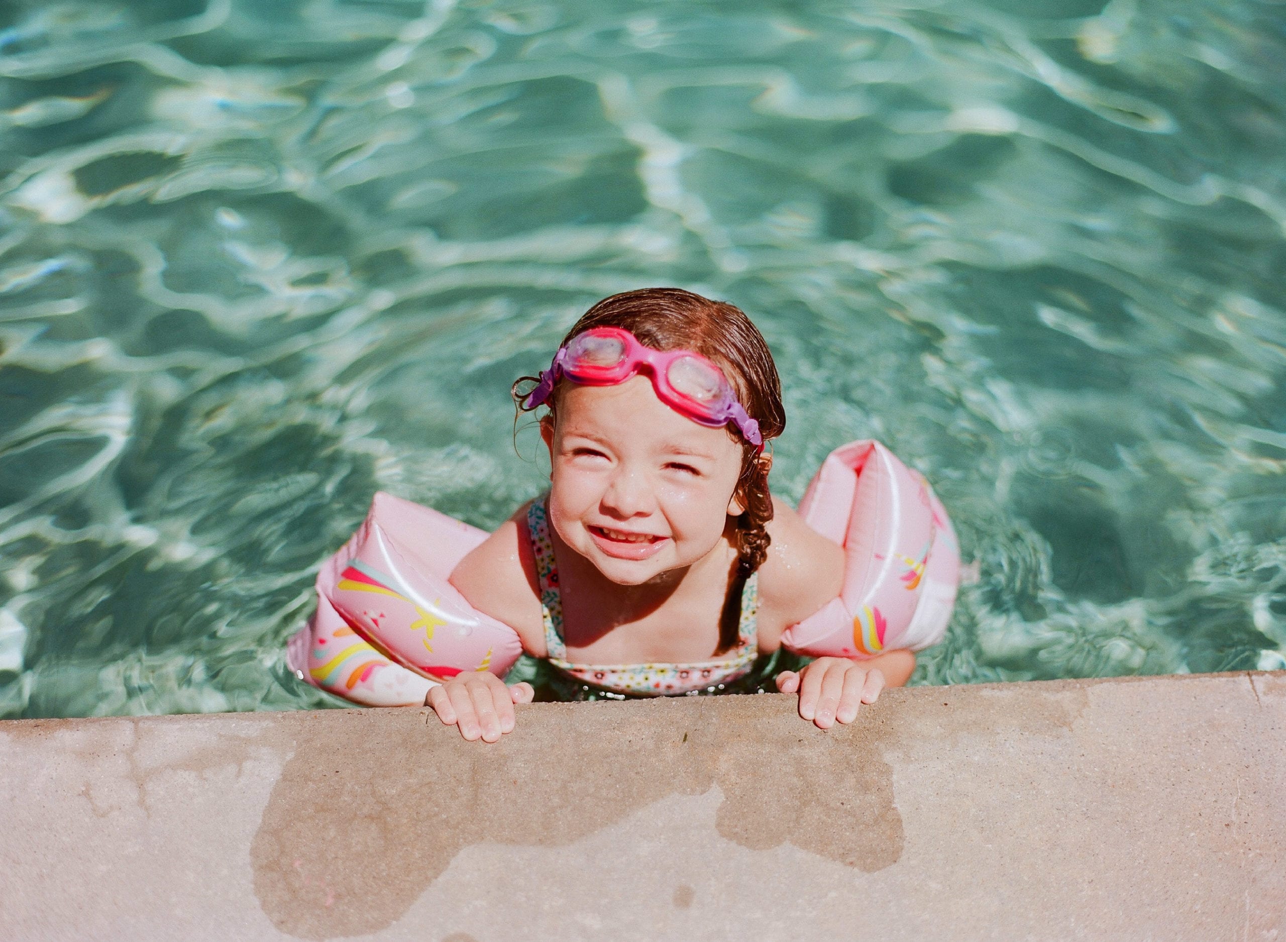 Kodak Ektar 100 little girl in pool photo