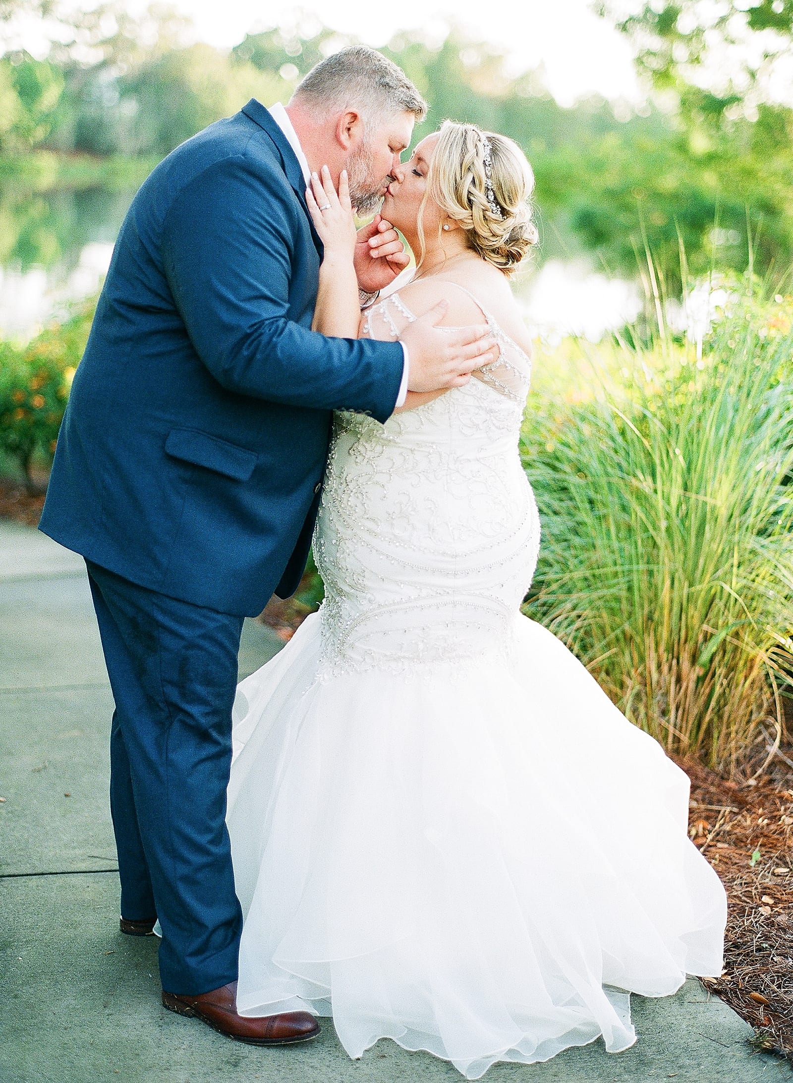 Orlando Wedding Photographer Bride and Groom Kissing Photo