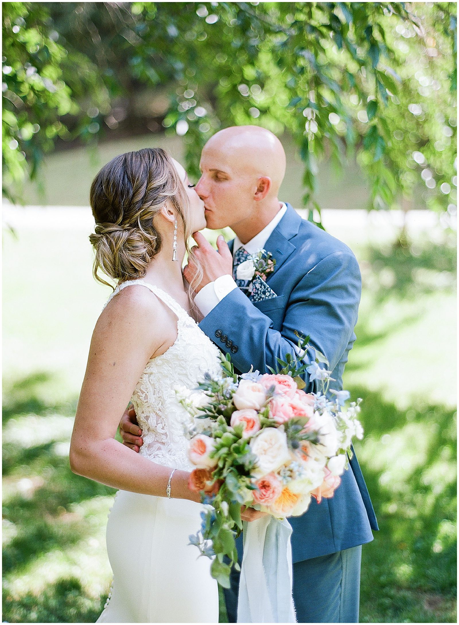 Wedding Colors For Summer Bride and Groom Kiss Photo