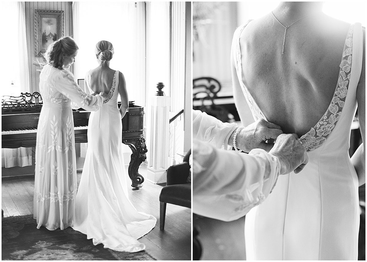 Black and White of Bride Getting Dressed with Her Mom Photos