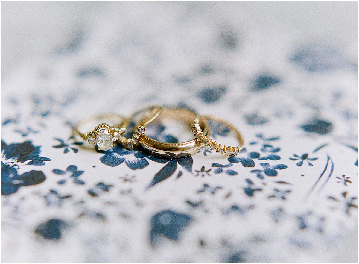 Gold Wedding Rings Photo