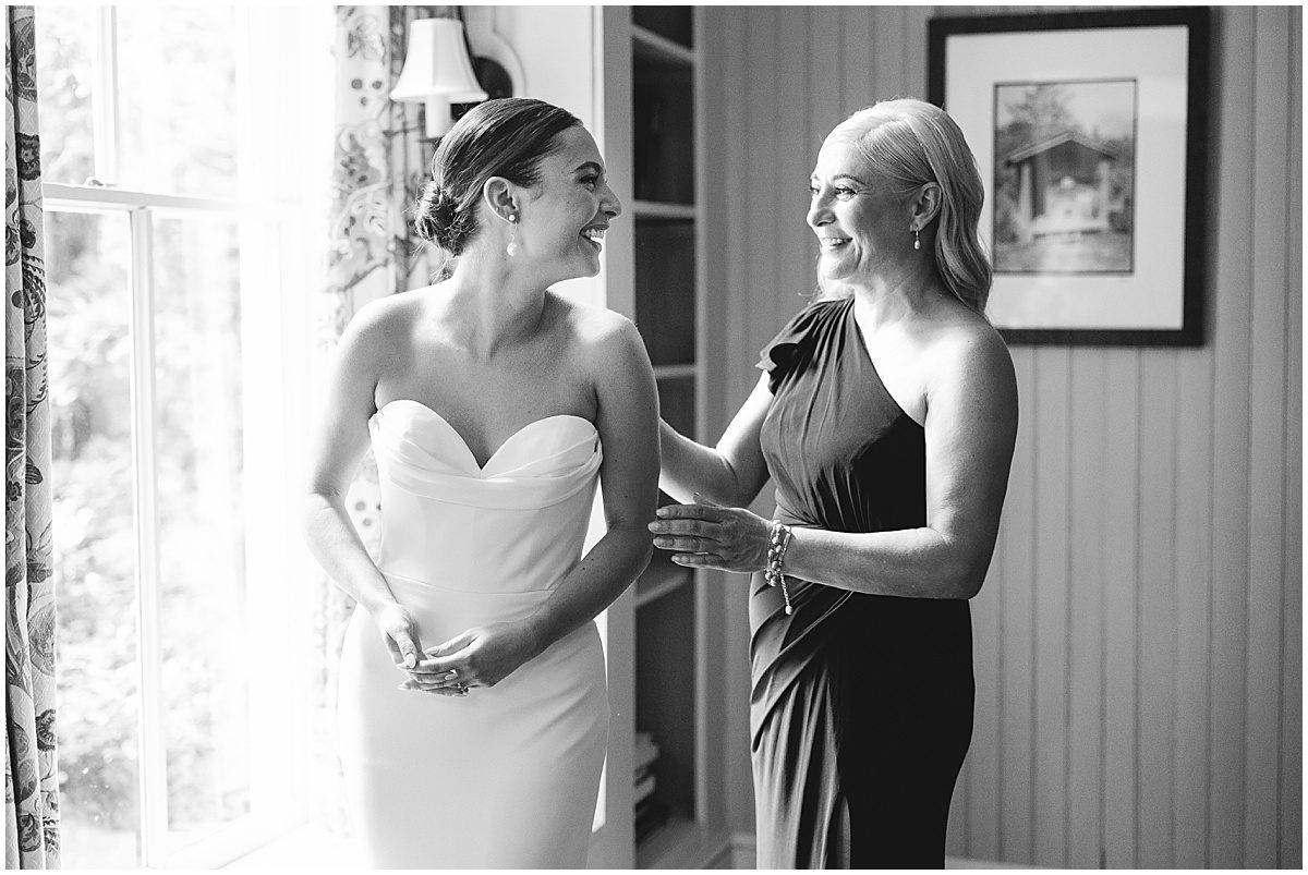 Black and White of Bride with Mom Getting Ready Photo