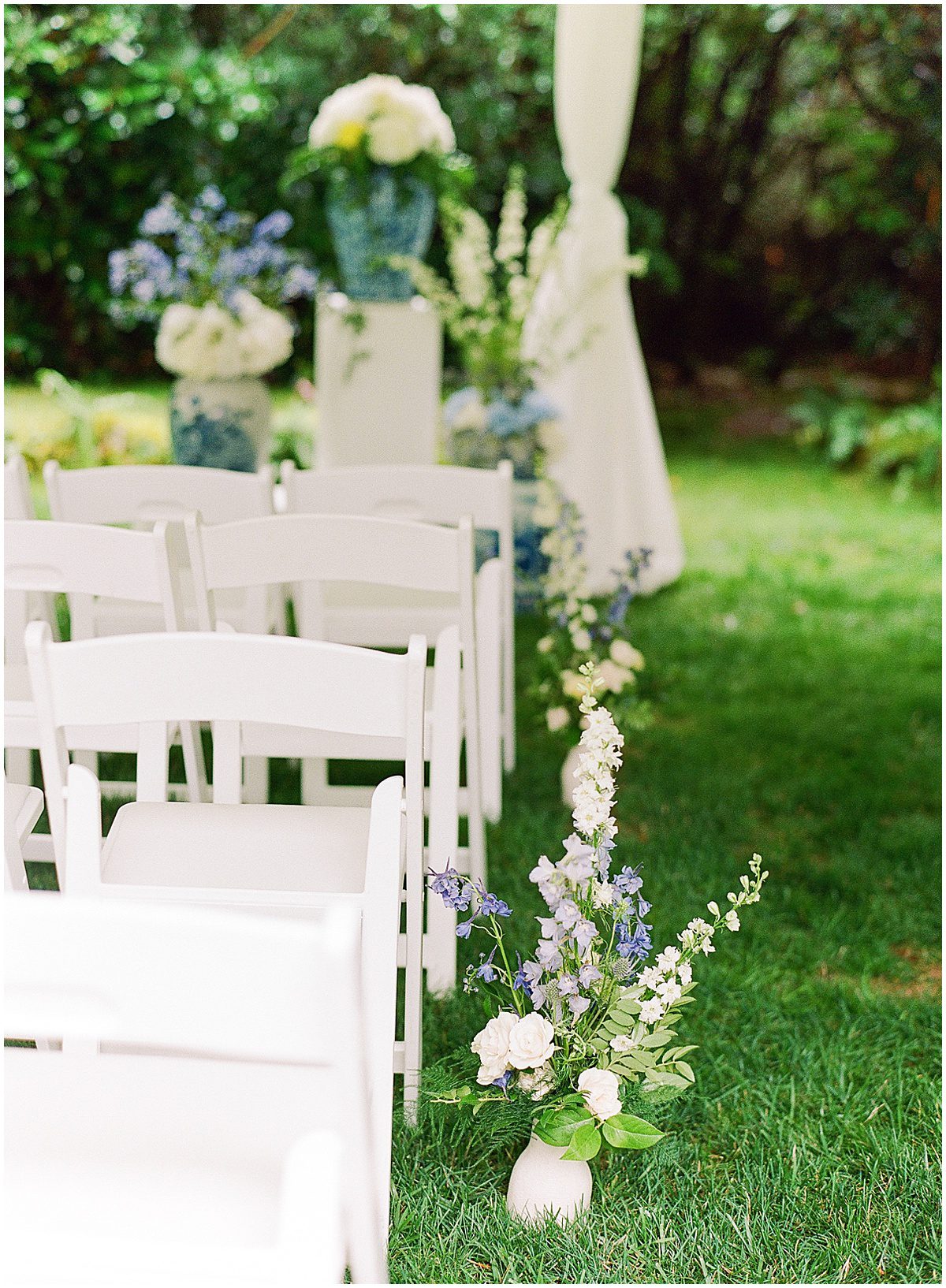Wedding Ceremony Chairs Photo