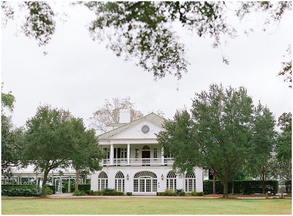 Lowndes Grove Wedding Venue in Charleston South Carolina Photo