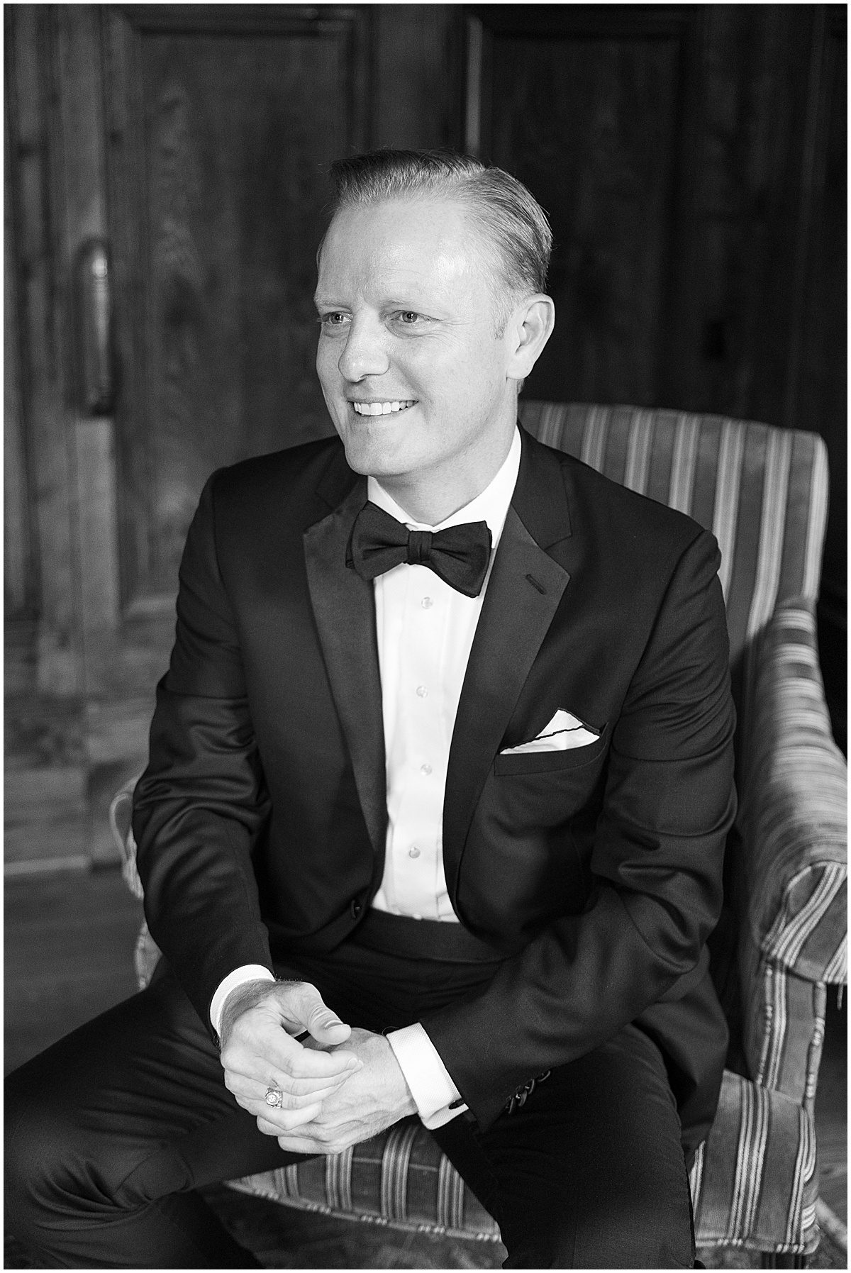 Black and White of Groom Smiling Photo