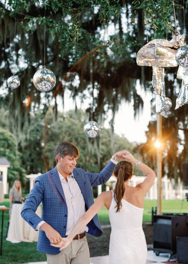 bride and groom first dance 