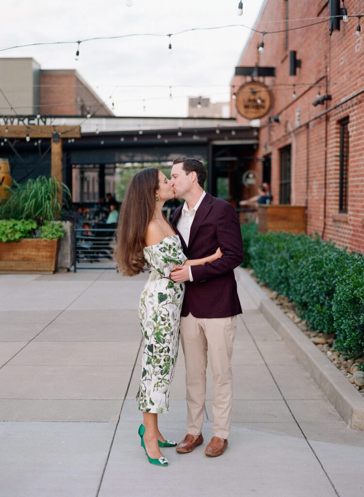 bride and groom kissing 