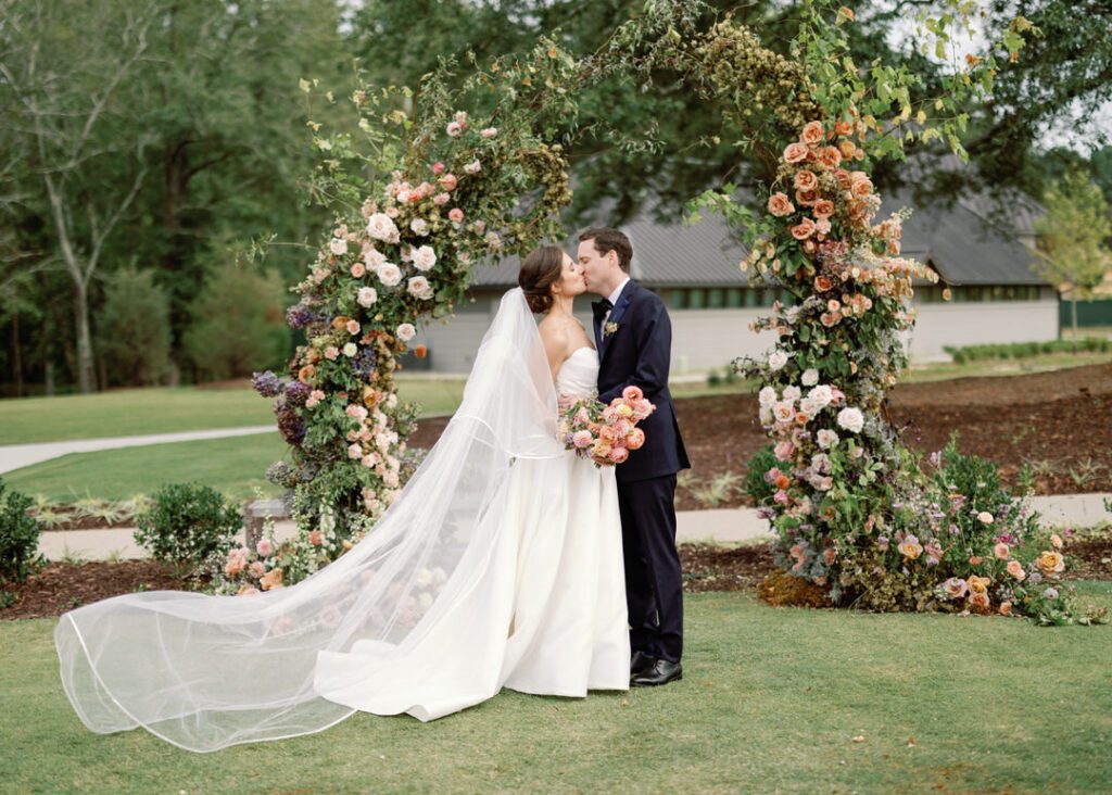 Greenville SC Wedding Bride and Groom Kissing