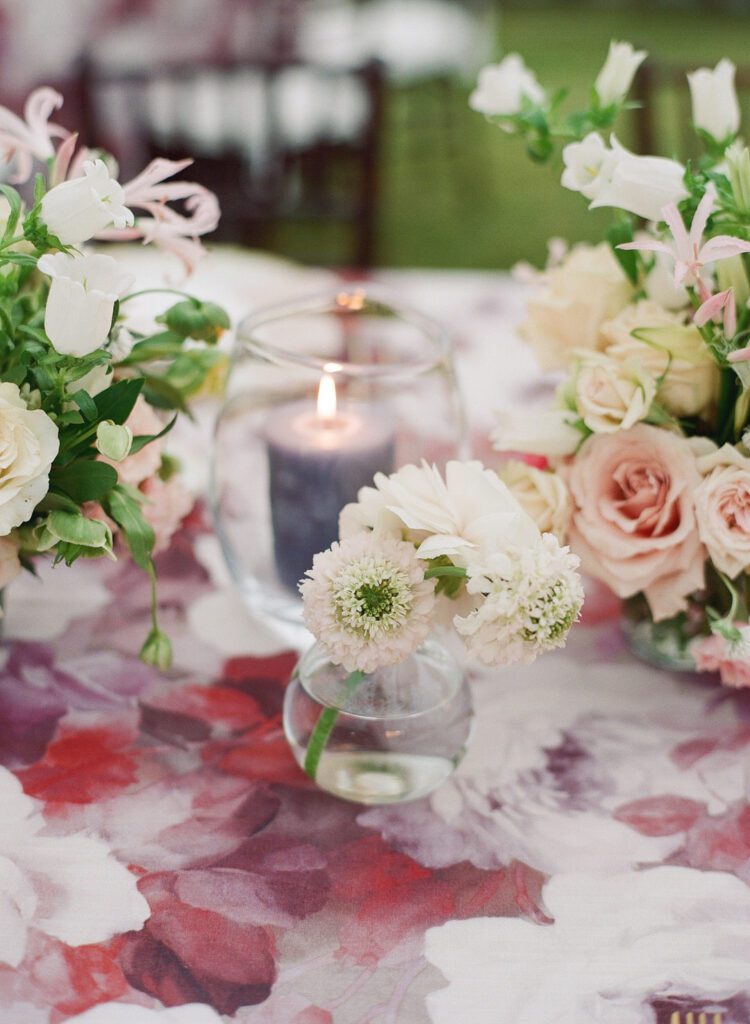 wedding reception table flower decoration