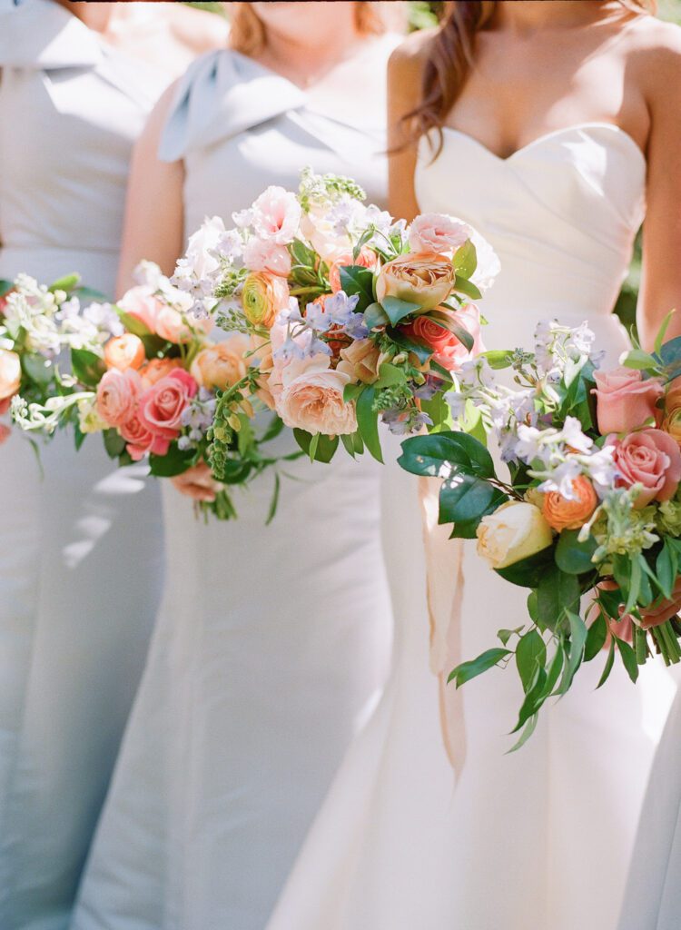 bride and bridesmaids flowers