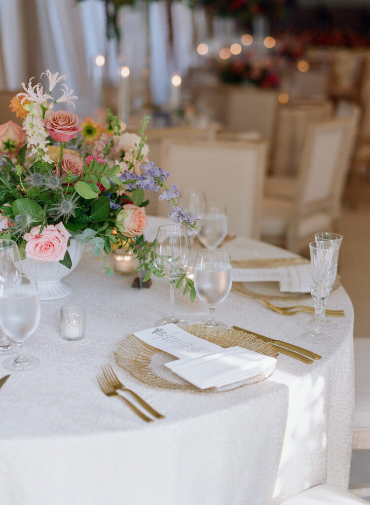 Wedding reception table setting